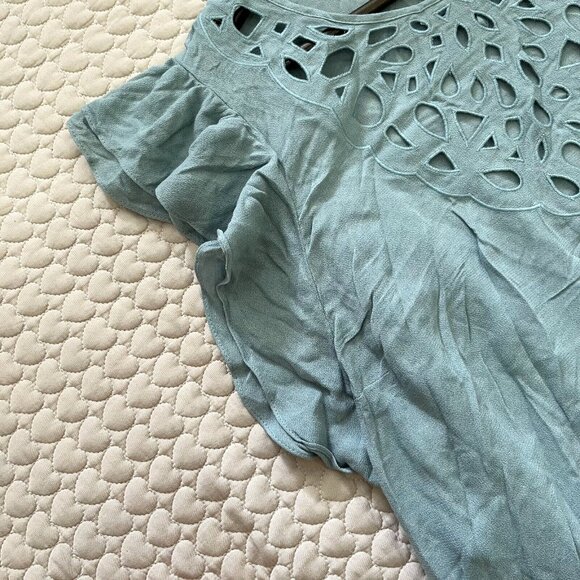 $537 NWOT BCBGMAXAZRIA Flutter Sleeve Cutout Embroidered Maxi Dress Blue Sz L - Picture 6 of 11